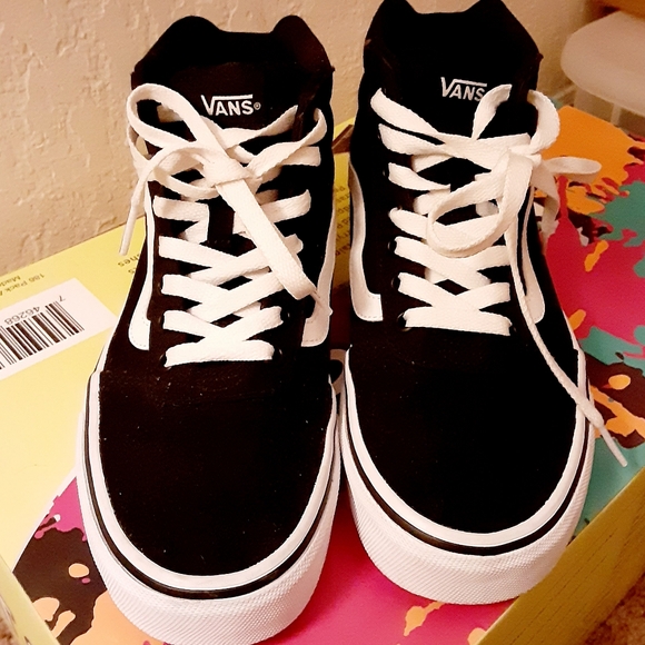 Vans Sk8-Hi Tops Black and White Women's Sneakers Size 7 - Picture 7 of 13
